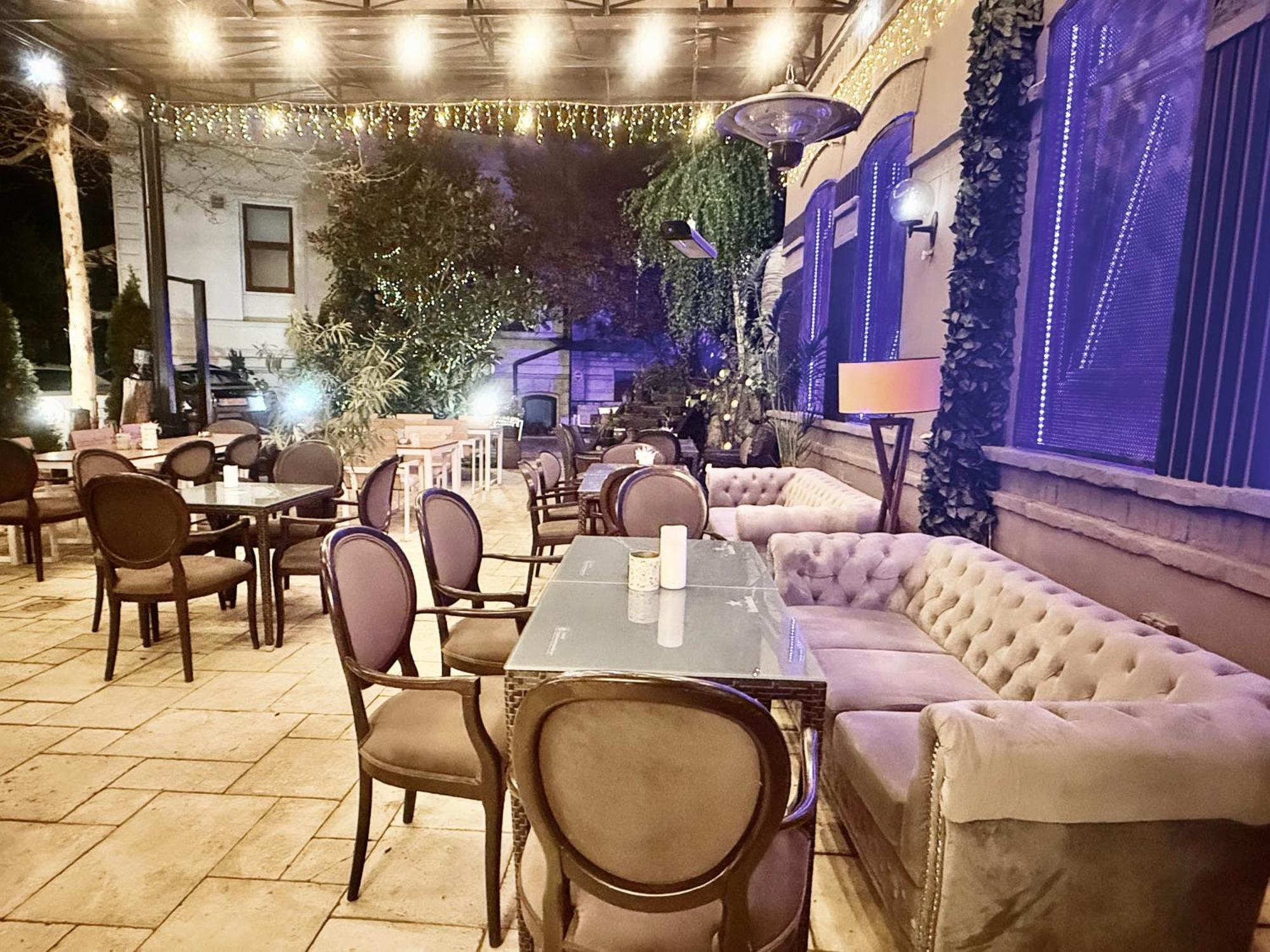 Hotel 5 Continents Craiova Exterior foto